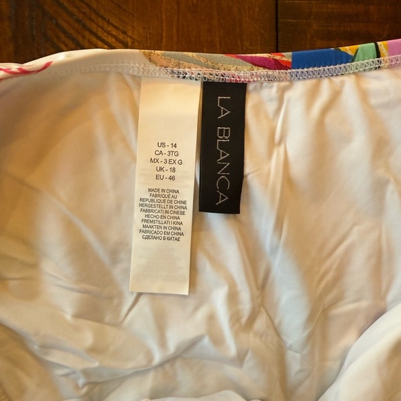 La Blanca Paradise City’ Bikini Bottom MRSP $61. - Picture 5 of 7